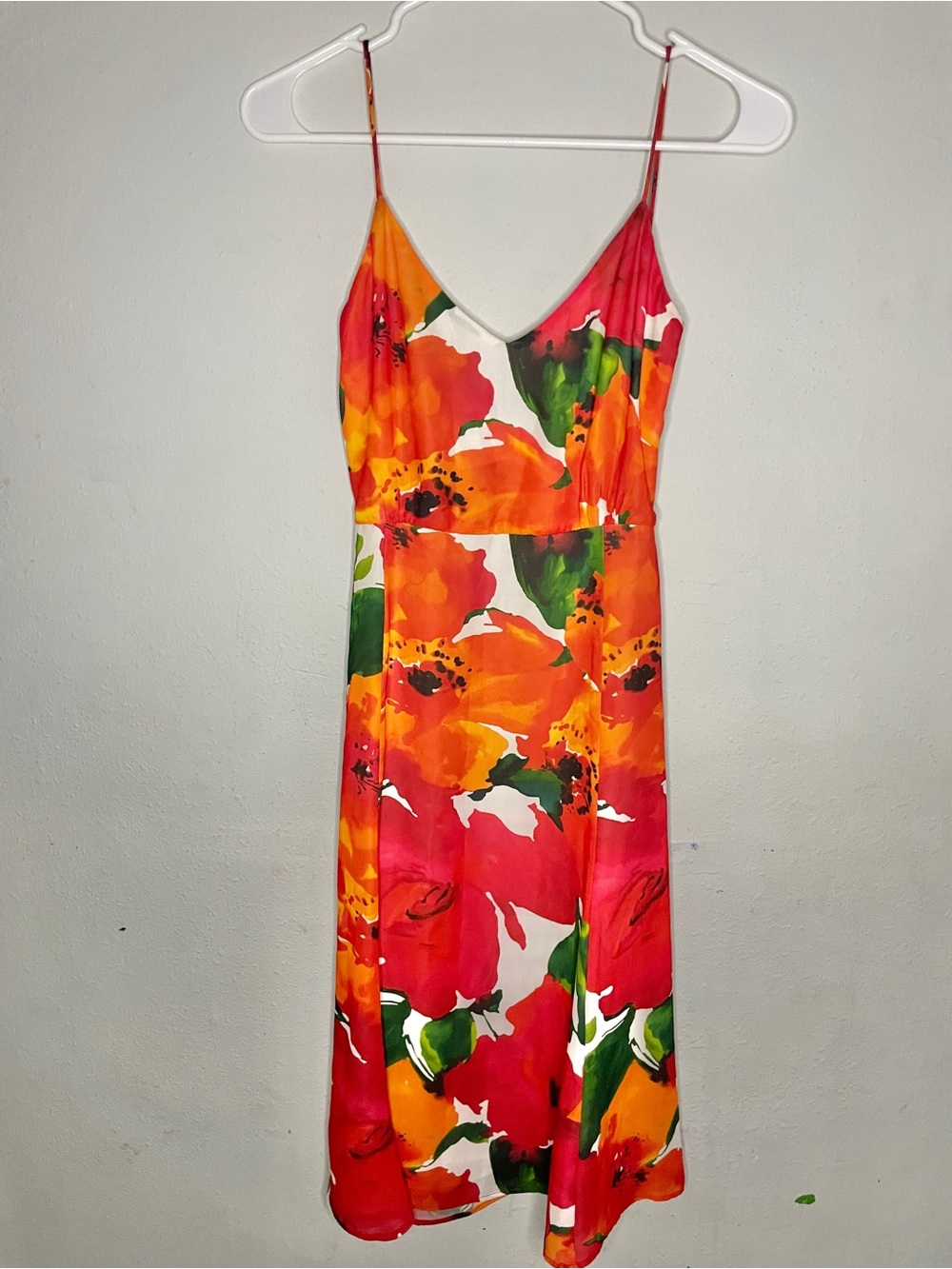 Zqra Floral V-Neck Dress in Red & Orange